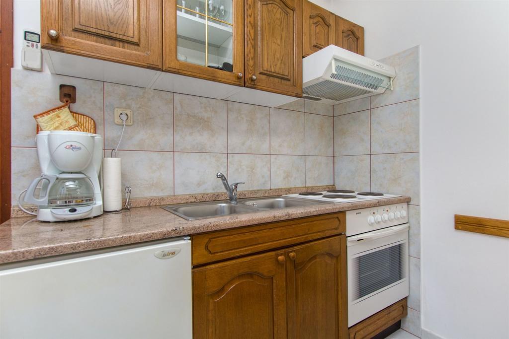 Apartments Vojka ミルナ エクステリア 写真